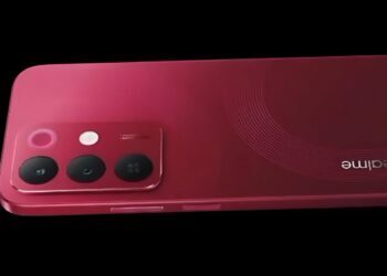 Realme 15x 7000 mAh pil ve 60W şarjla geliyor