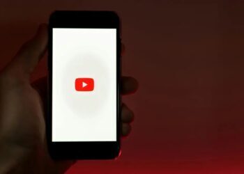 YouTube Türkiye'de TV'de uydu yayınını geçti