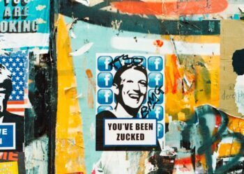 Avukat Zuckerberg, CEO Zuckerberg'e dava açtı