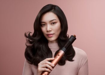 Dyson'dan yeni Amber Silk renkli güzellik teknolojileri