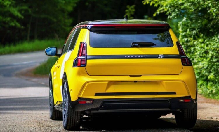 Avrupa Komisyonu'ndan 'E araba' kategorisiyle kompakt EV hamlesi