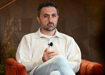 Suleyman: Yapay zeka süperinsan düzeyinde