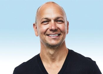 Tony Fadell Tim Cook'un yerine Apple CEO'su olmak istiyor