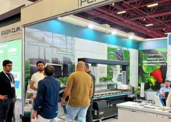 Dogtooth Technologies, Türkiye’ye ticari çilek hasat robotunu getirdi