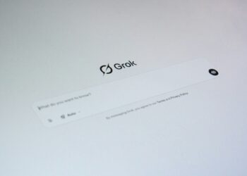 Elon Musk'ın yapay zekası Grok, sıradan insanların ev adreslerini ifşa ediyor