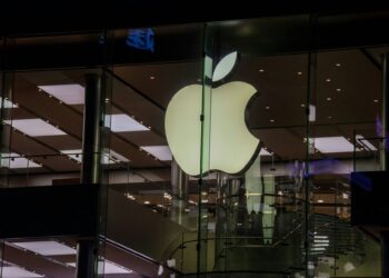 iPhone 17 rüzgarı Apple hisselerini uçurdu