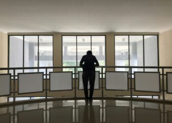 Omnicom 4.000 kişiyi işten çıkarıyor ve efsanevi ajansları birleştiriyor