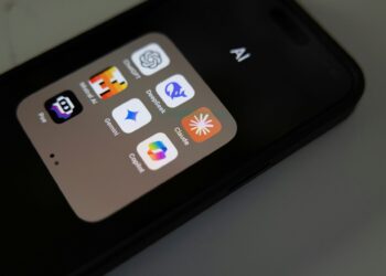 Yapay zeka kötü moda geçip yalan söylemeyi öğrendi