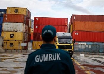 AK Parti yurt dışı alışveriş kısıtlamasında teknolojik ürünler için esneklik sinyali verdi