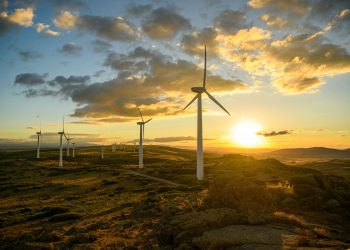 ASELSAN imzalı yerli türbinler Alaçatı'da dönmeye başlıyor