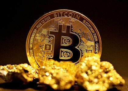 Bitcoin 74 bin doları aşarak son altı haftanın zirvesine yerleşti
