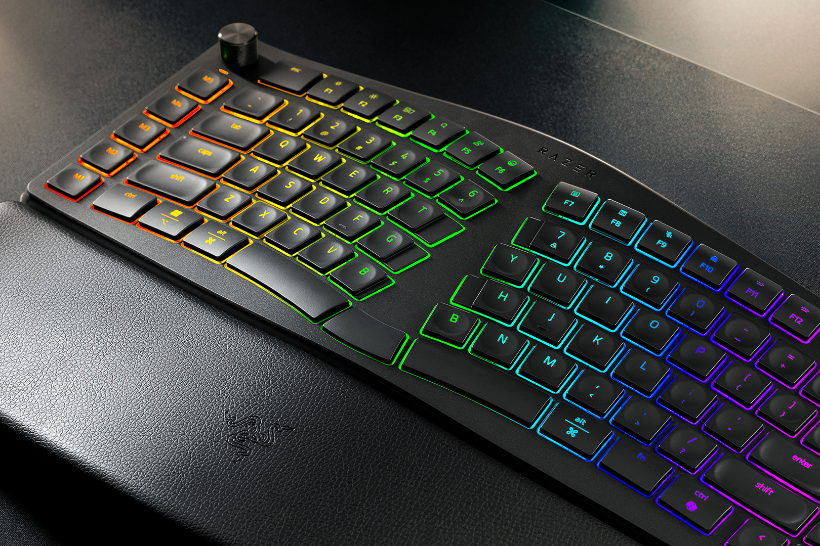 Razer, yeni Pro Type Ergo klavyesini 189,99 dolardan satışa sundu