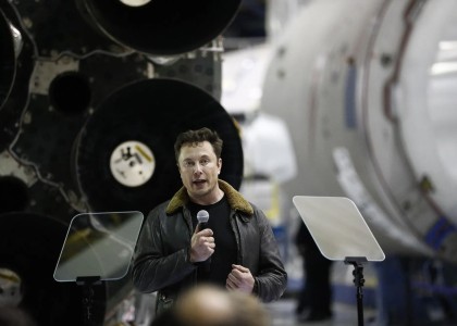 Elon Musk trilyon dolarlık yatırımcılara savaş açtı