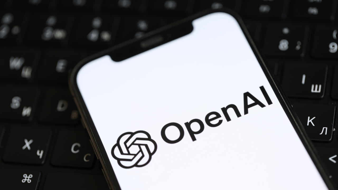 OpenAI, okullar ve işletmeler için ayrı bir ChatGPT iOS uygulamasını kullanıma sundu