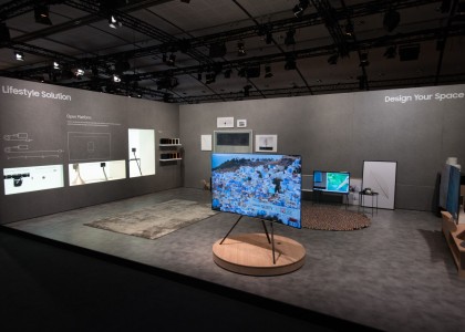 Samsung ekran bölümünde lideri değiştirdi