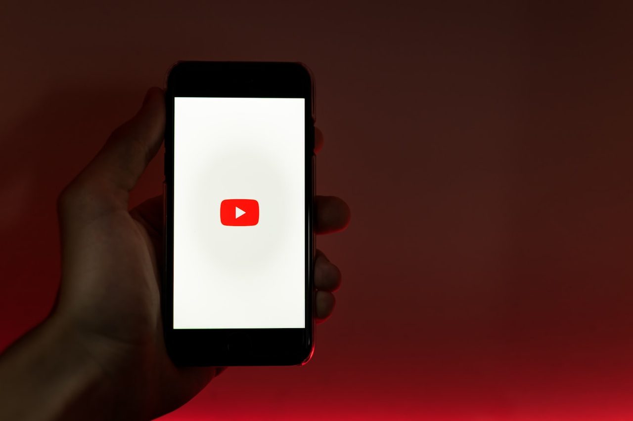 YouTube, Türkiye'de gözetimli çocuk hesaplarını tanıttı